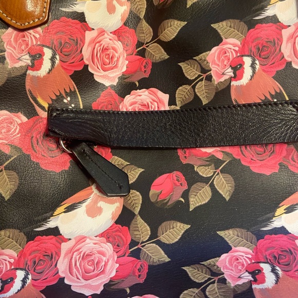 CAVALCANTI Collection Italian Genuine Leather "Blk Rose 530" Handbag saddlebag - Picture 12 of 16